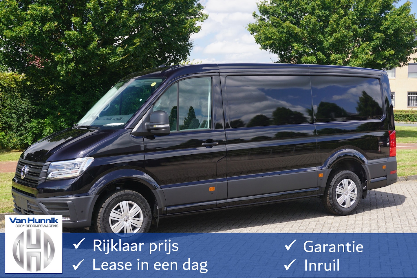 Volkswagen Crafter - 35 2.0 177 L3H2 AUT Navi, Cam, ACC, LED!! NR. T16* - AutoWereld.nl