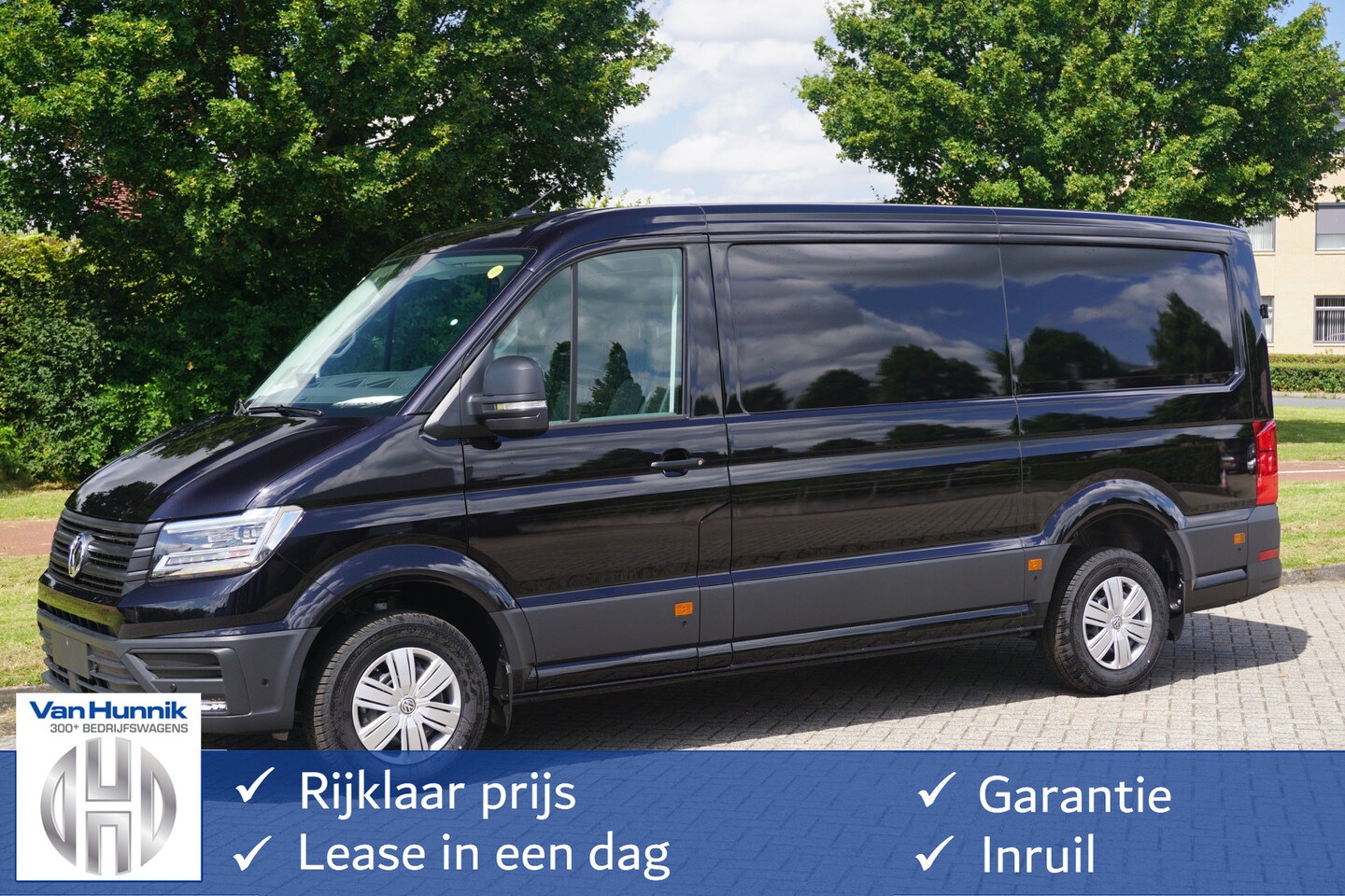 Volkswagen Crafter - 35 2.0 177 L3H2 AUT Navi, Cam, ACC, LED!! NR. T17* - AutoWereld.nl