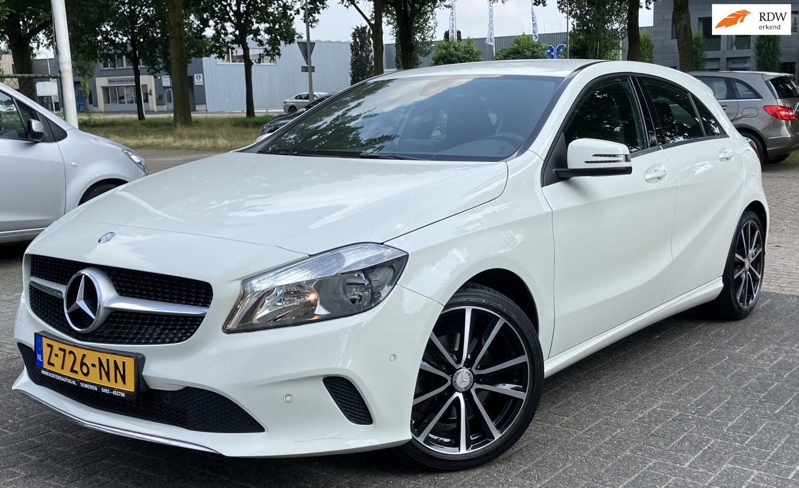 Mercedes-Benz A-klasse - 180 Business Solution Navi Cruise Pdc L.m - AutoWereld.nl