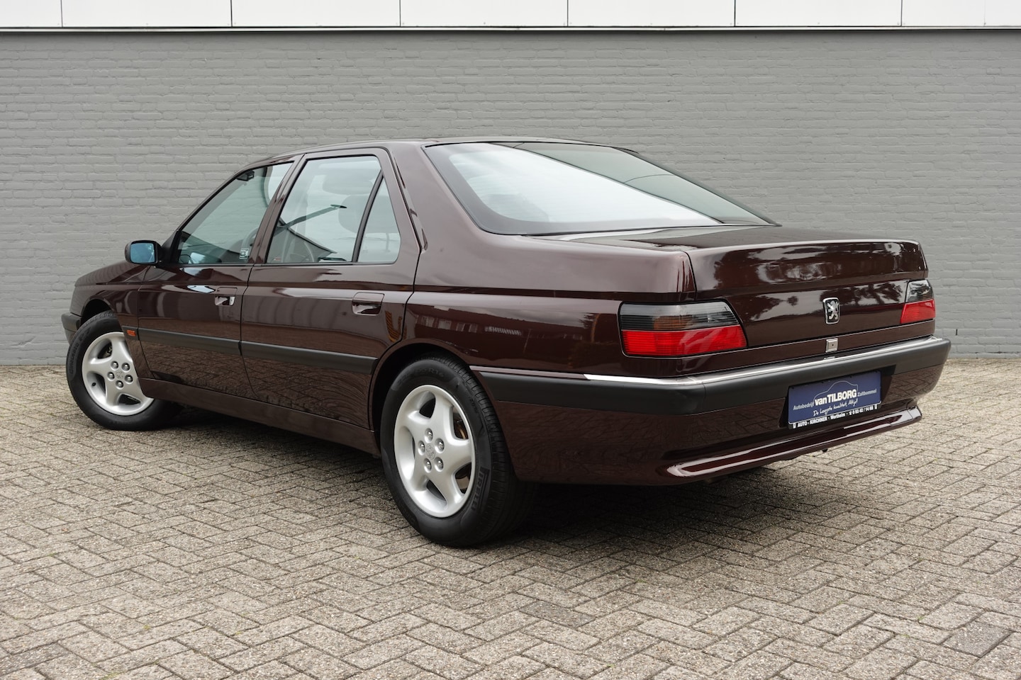 peugeot-605-3-0-v6-24-v-automaat-full-options-eerste-eigenaar-volledig-gedocumenteerd.jpg