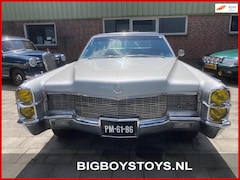 Cadillac Fleetwood Brougham