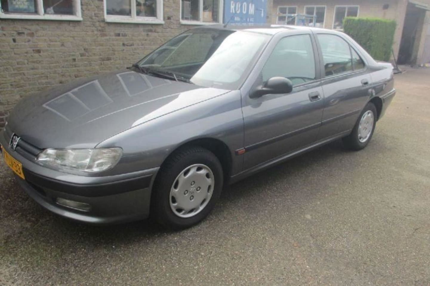 Peugeot 406 - 1.8-16V SR 1.8-16V SR - AutoWereld.nl