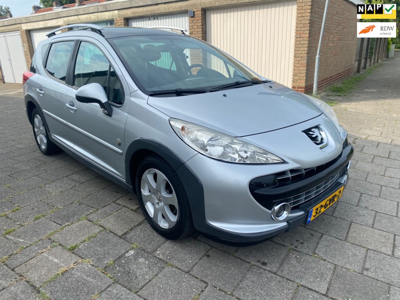 Peugeot 207 SW Outdoor - 1.6 VTi XS NWE APK! **AIRCO** - AutoWereld.nl