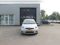 Toyota Yaris - 1.0 VVTi Acces