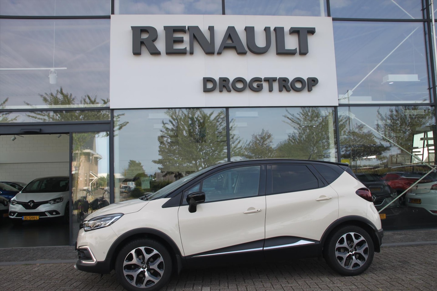 Renault Captur - 90PK-DYNAMIQUE-60DKM-NAVI-CAMERA-PARKASSIST- - AutoWereld.nl