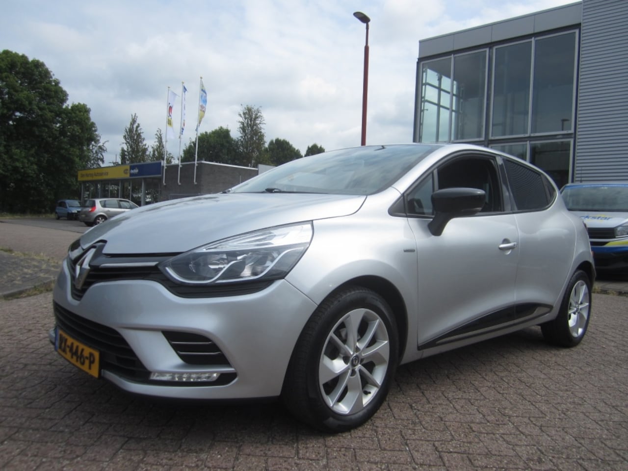 Renault Clio - 0.9 TCe Intens l 5Drs l Navi l Airco - AutoWereld.nl