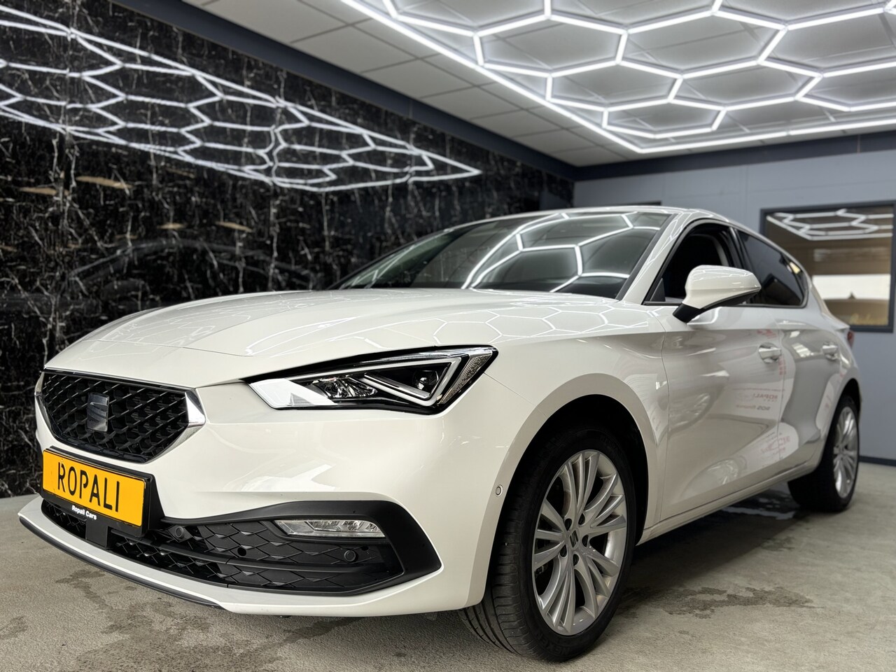 Seat Leon - 1.5 eTSI Style Business Intense 1.5 eTSI Style Business Intense - AutoWereld.nl