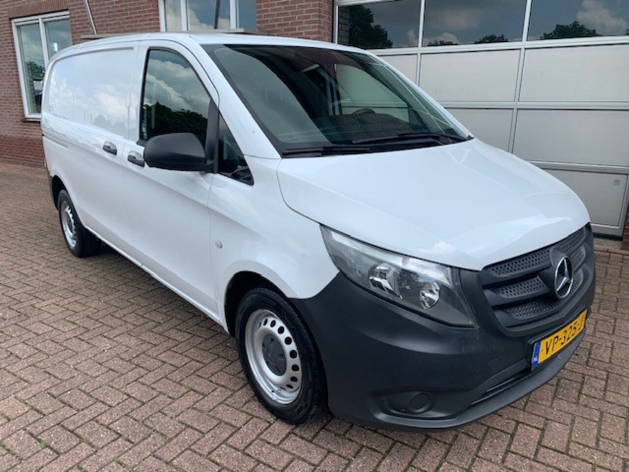 Mercedes-Benz Vito - 111 CDI Airco / Trekhaak APK juli 2025 - AutoWereld.nl