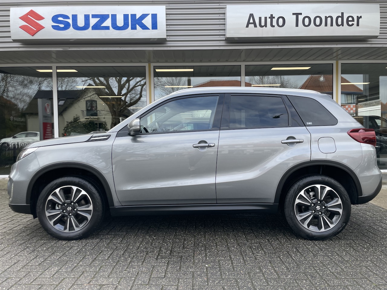 Suzuki Vitara - 1.4 Boosterjet Style Smart Hybrid 1.4 Boosterjet Style Smart Hybrid - AutoWereld.nl