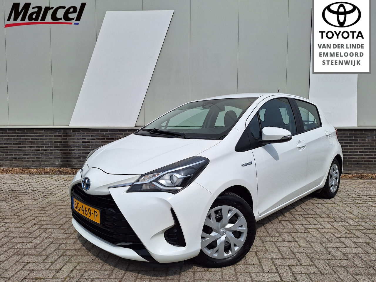 Toyota Yaris - 1.5 Hybrid Aspiration | Navi | ECC | Cruise | - AutoWereld.nl