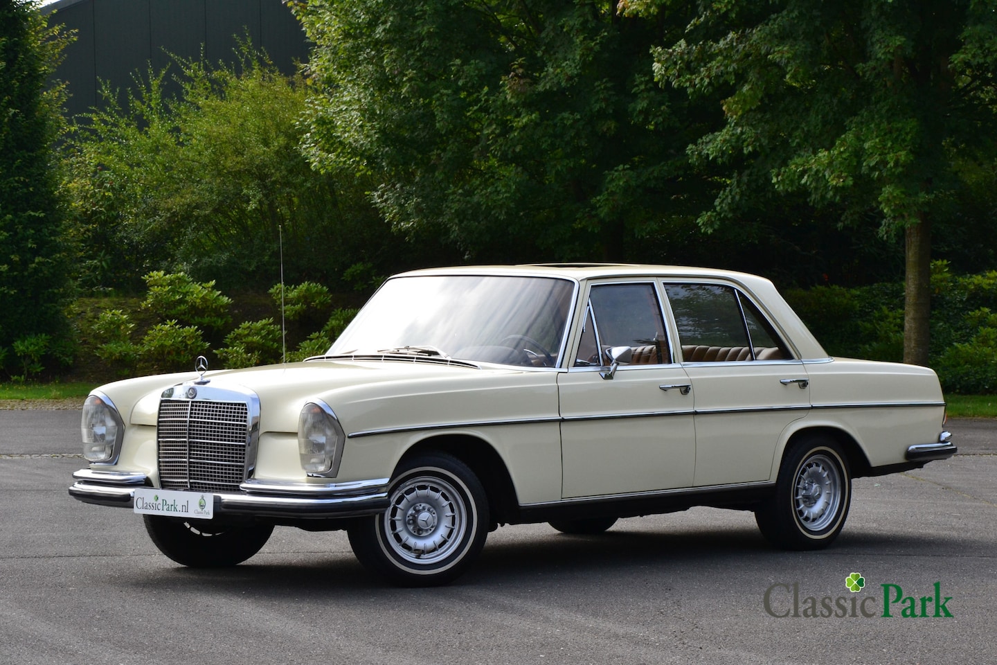 Mercedes-Benz 280 - SE 3.5 V8 - AutoWereld.nl