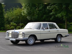 Mercedes-Benz 280 - SE 3.5 V8