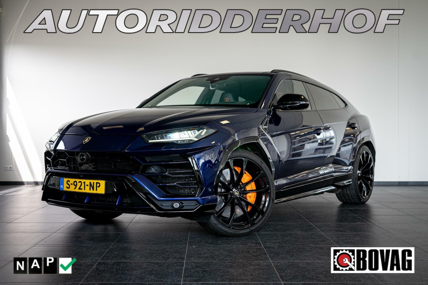 Lamborghini Urus - 4.0 V8 | Akra | 23 Inch | Pano | B&O | HUD - AutoWereld.nl