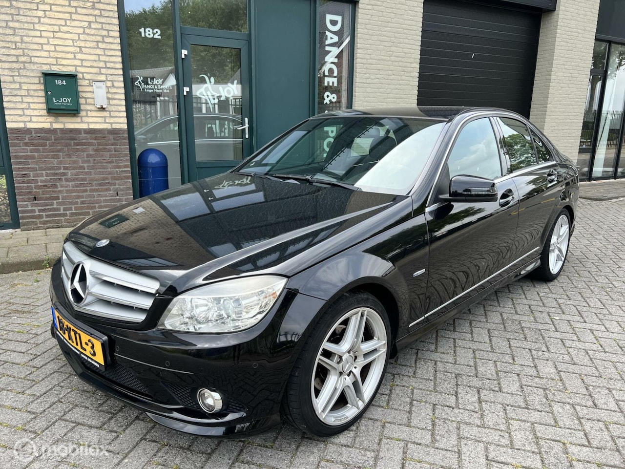 Mercedes-Benz C-klasse - 180 CGI BlueEFFICIENCY 180 CGI BlueEFFICIENCY - AutoWereld.nl