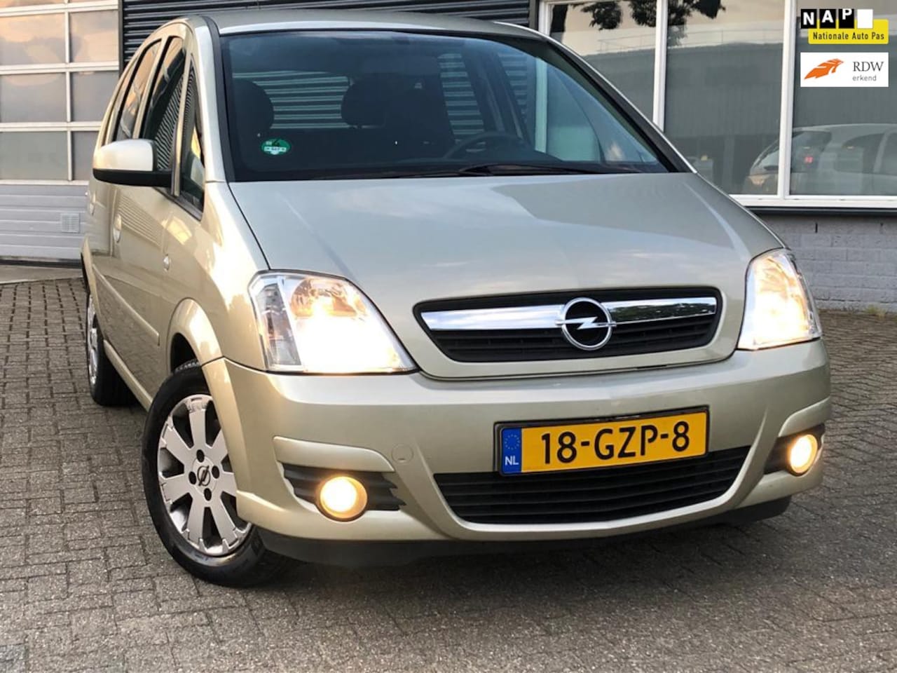 Opel Meriva - 1.6-16V AUTOMAAT/NAP/D-RIEM VV!/RIJDT SUPER!/ - AutoWereld.nl