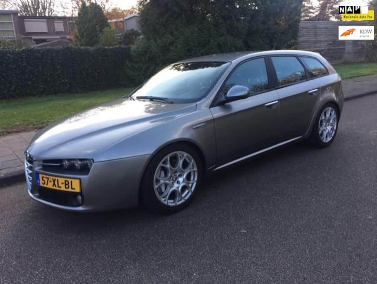 Alfa Romeo 159 Sportwagon - 3.2 JTS Q4 Progression-175198 km nap- - AutoWereld.nl