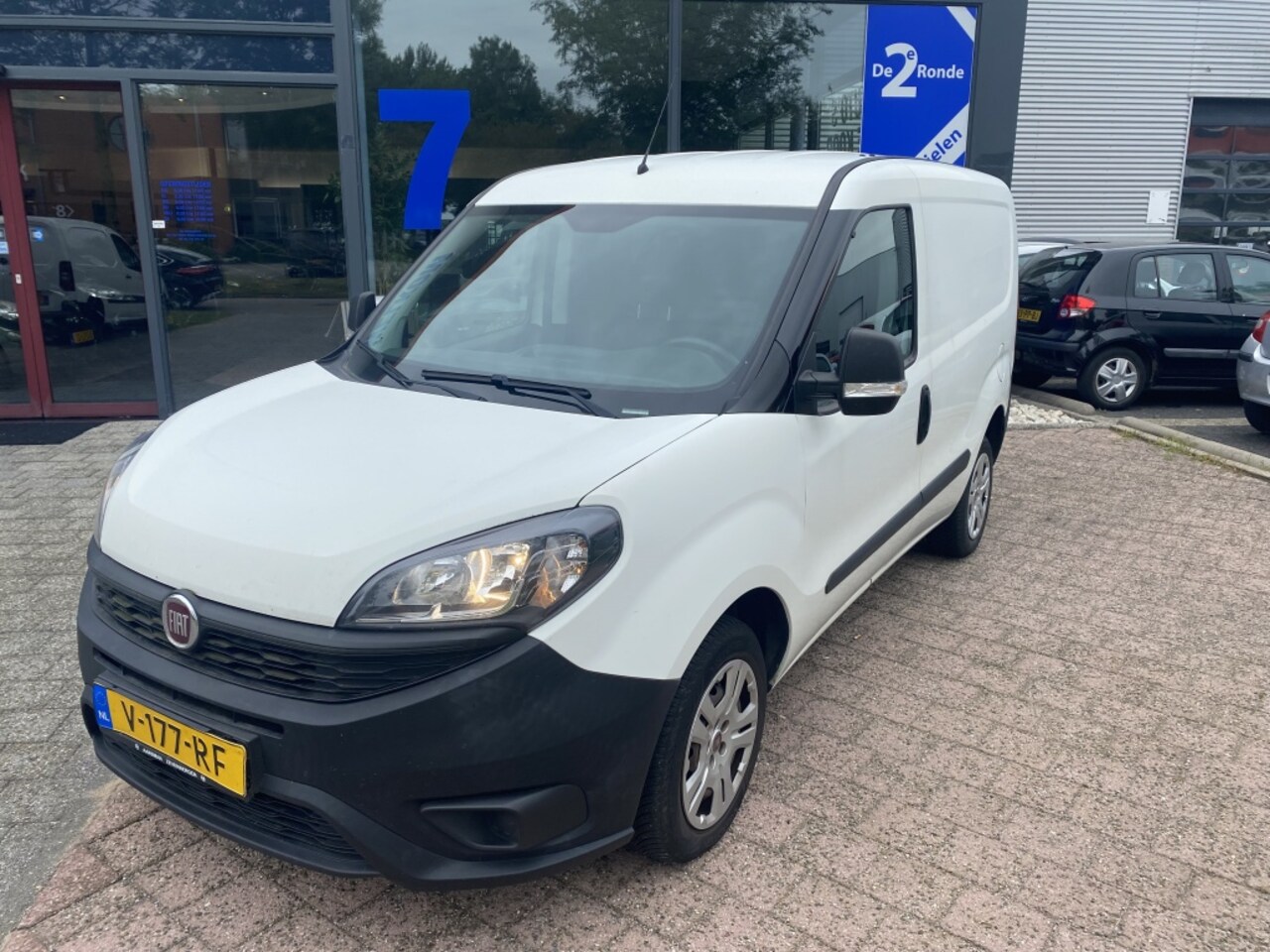 Fiat Doblò Cargo - APK 01-25 AIRCO BJ 2018 1.3 MJ L1H1 Actual - AutoWereld.nl