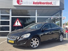 Volvo S60 - 1.6 DRIVe Kinetic /Climate/Cruise/Stoelverw/Navi/PDC/