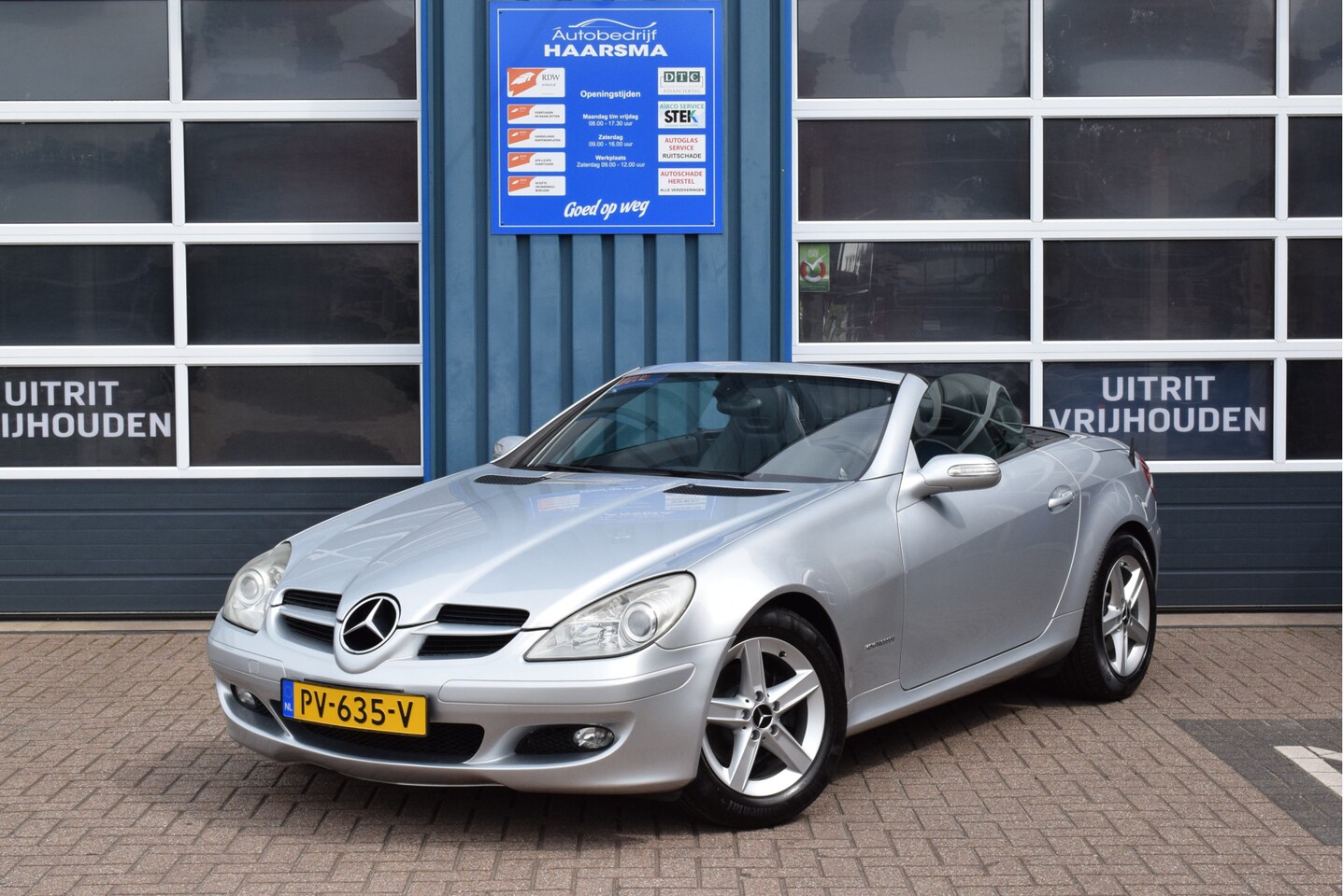 Mercedes-Benz SLK-klasse - 200 K. Zwart leer Lichtmetalen velgen - AutoWereld.nl