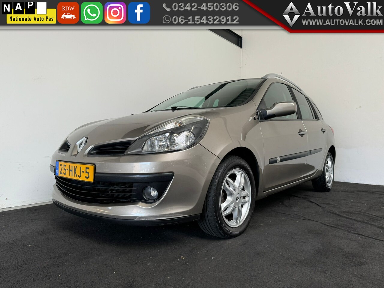 Renault Clio Estate - 1.6-16V Dynamique 1.6-16V Dynamique - AutoWereld.nl