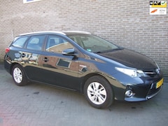 Toyota Auris Touring Sports - 1.8 Hybrid Aspiration - Climate control - Lichtmetalen velgen