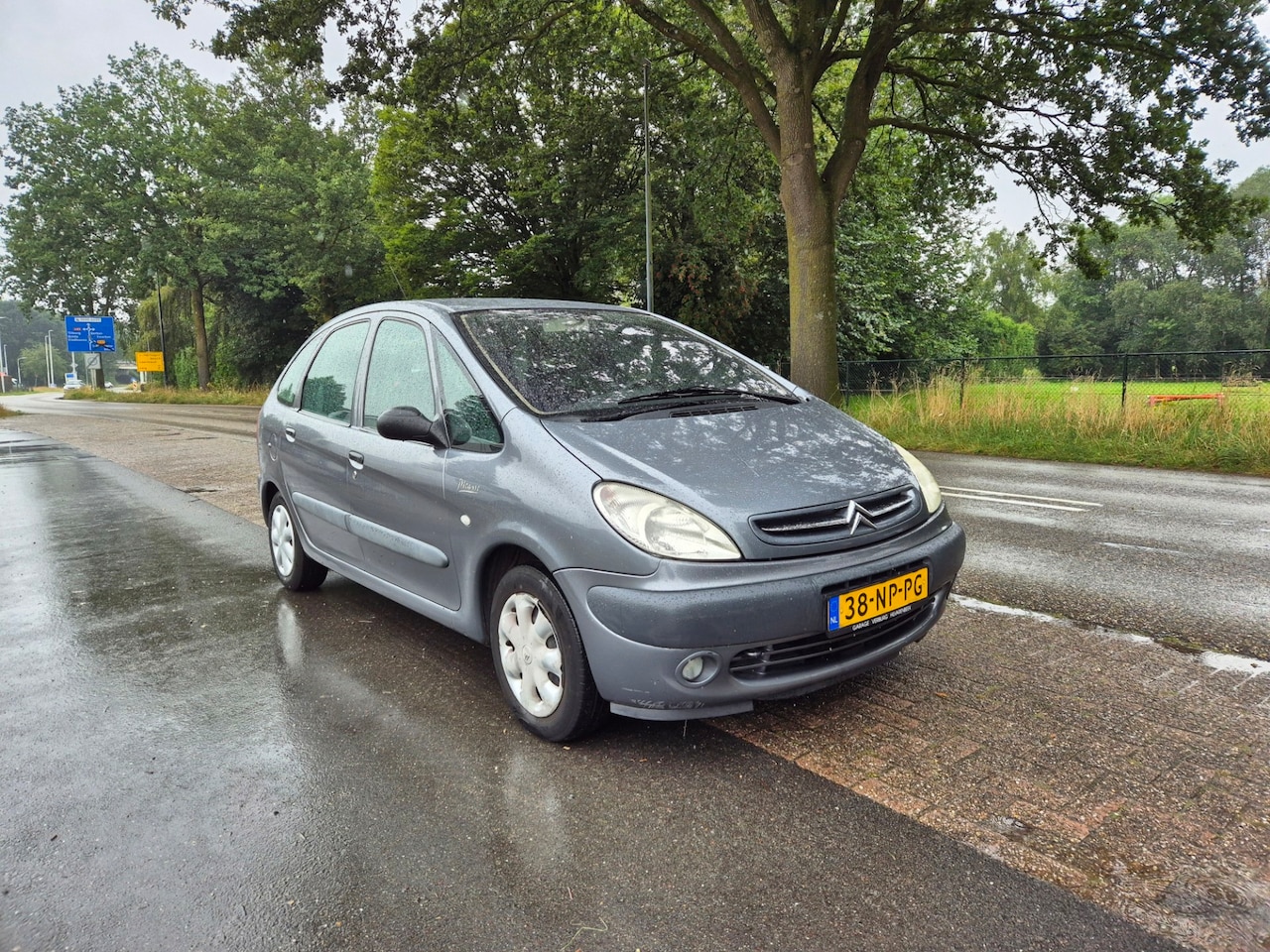 Citroën Xsara Picasso - 2.0i-16V Différence 2 2.0i-16V Différence 2 - AutoWereld.nl