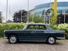 Peugeot 404 - Sedan