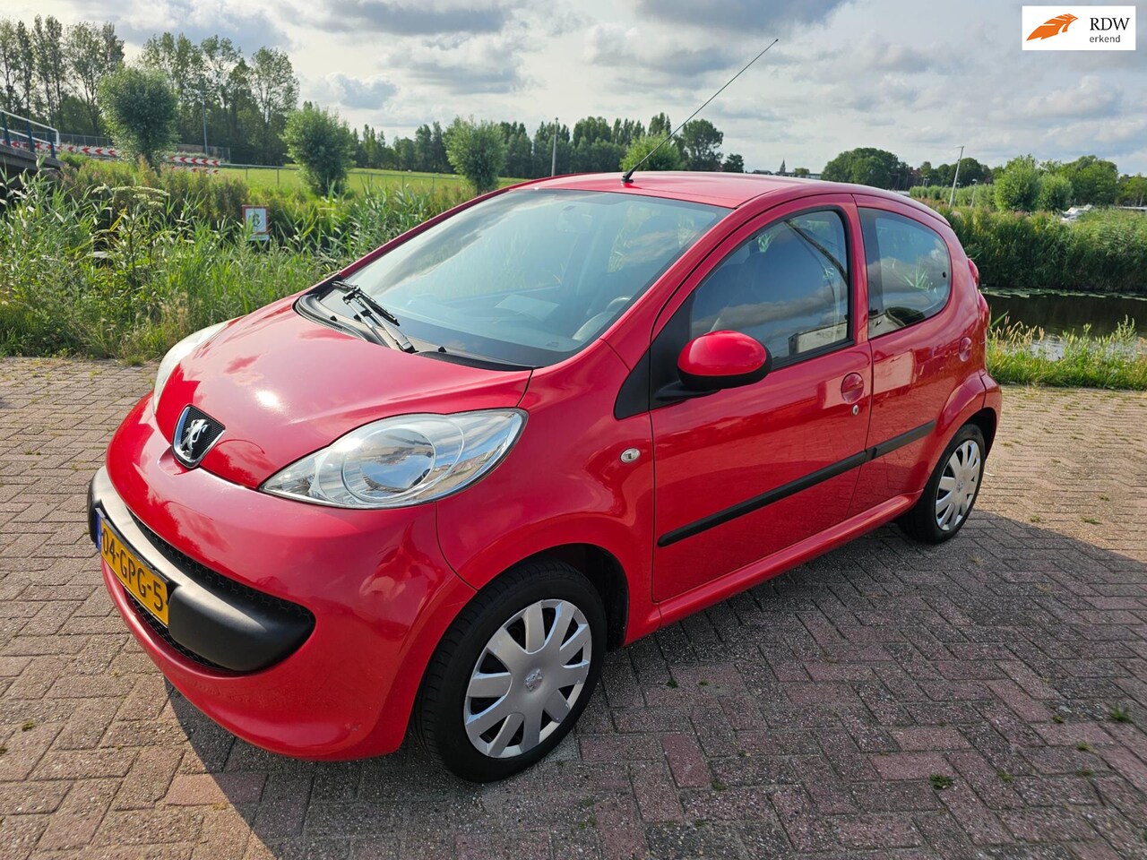 Peugeot 107 - 1.0-12V XS 1.0-12V XS - AutoWereld.nl