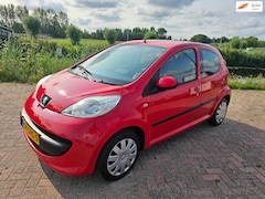 Peugeot 107 - 1.0-12V XS