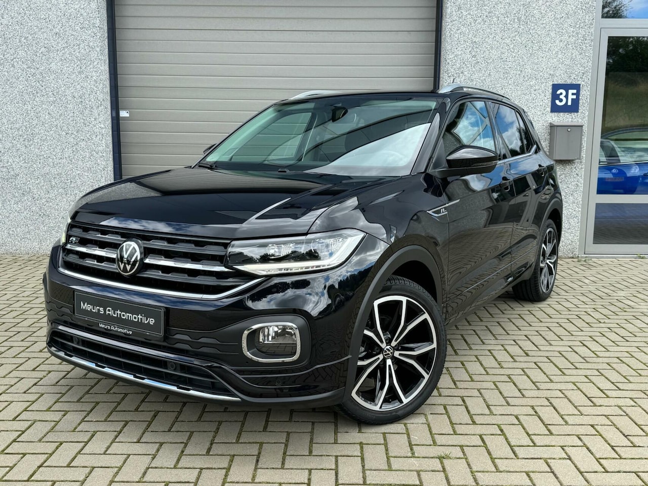 Volkswagen T-Cross - 1.5 TSI R-line DSG/Virtual/CarPlay/LED/18Inch/Stoelverw/Garantie - AutoWereld.nl