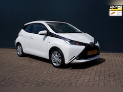 Toyota Aygo - 1.0 VVT-i x-cite Automaat