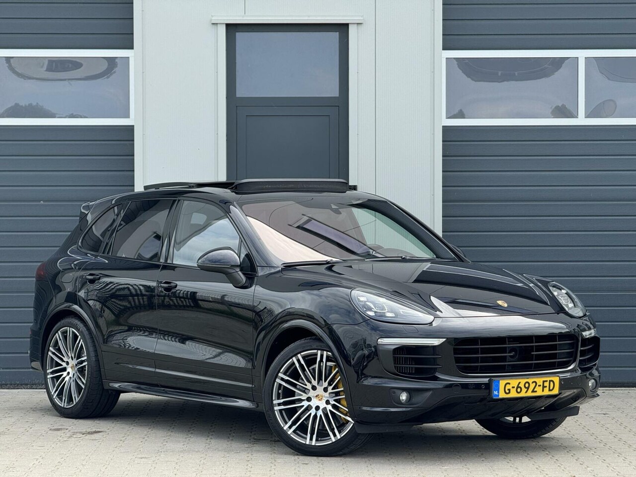 Porsche Cayenne - 4.2 D S 385PK+ / Sportdesign / Keramisch - AutoWereld.nl