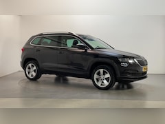 Skoda Karoq - 1.0 TSI 116pk DSG Ambition Business Navigatie Parkeersensoren Stoelverwarming