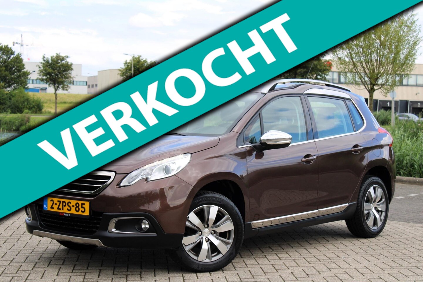 Peugeot 2008 - 1.2 VTi Allure Premium l Climate l Navi l PDC - AutoWereld.nl