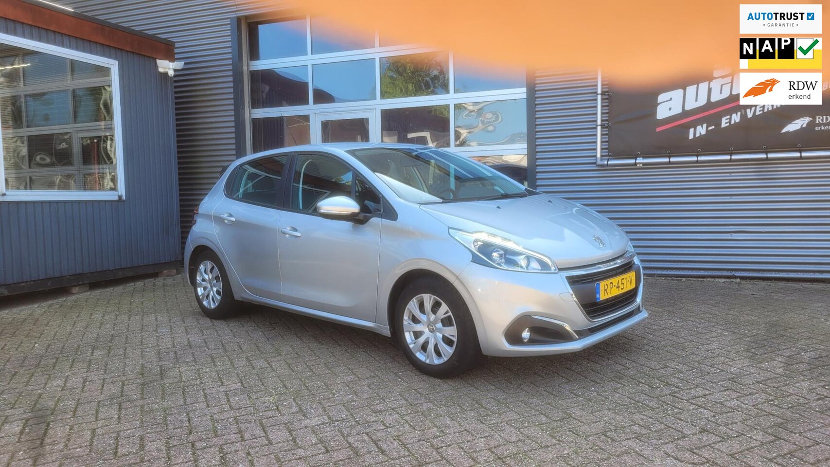 Peugeot 208 - 1.2 PureTech Blue Lion 1.2 PureTech Blue Lion - AutoWereld.nl