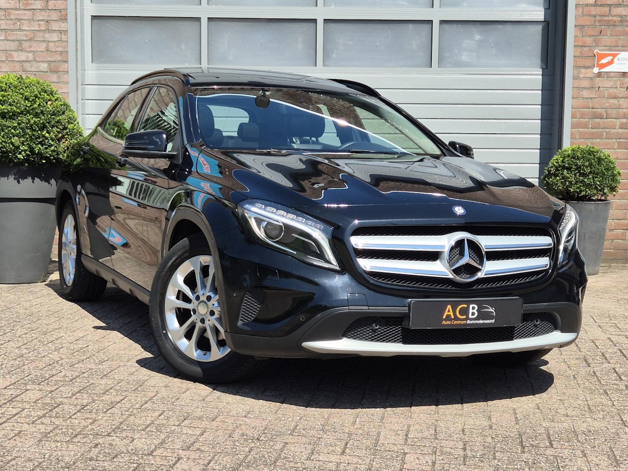 Mercedes-Benz GLA-Klasse - 200 Ambition Comfort 200 Ambition Comfort, Schuifdak, Trekhaak - AutoWereld.nl