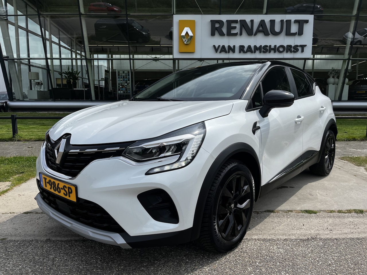 Renault Captur - 1.0 TCe 100 Experience / LED / Keyless / Climate / Cruise / Apple Carplay - Android Auto / - AutoWereld.nl