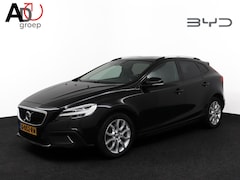 Volvo V40 Cross Country - 1.5 T3 Polar+ Luxury | Trekhaak | Leder | Stoelverwarming | Panoramadak | Achteruitrijcame