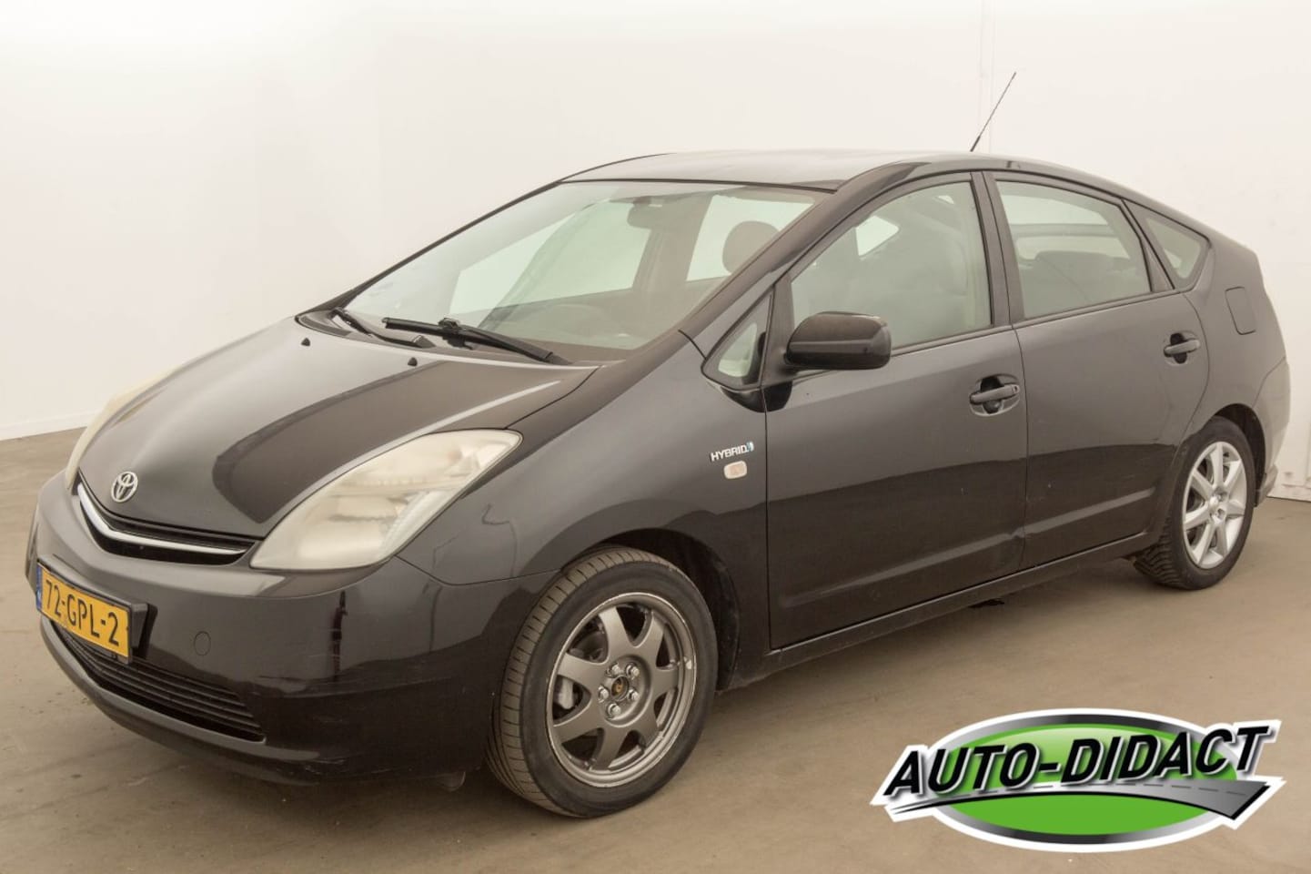 Toyota Prius - 1.5 VVT-i Automaat Comfort - AutoWereld.nl