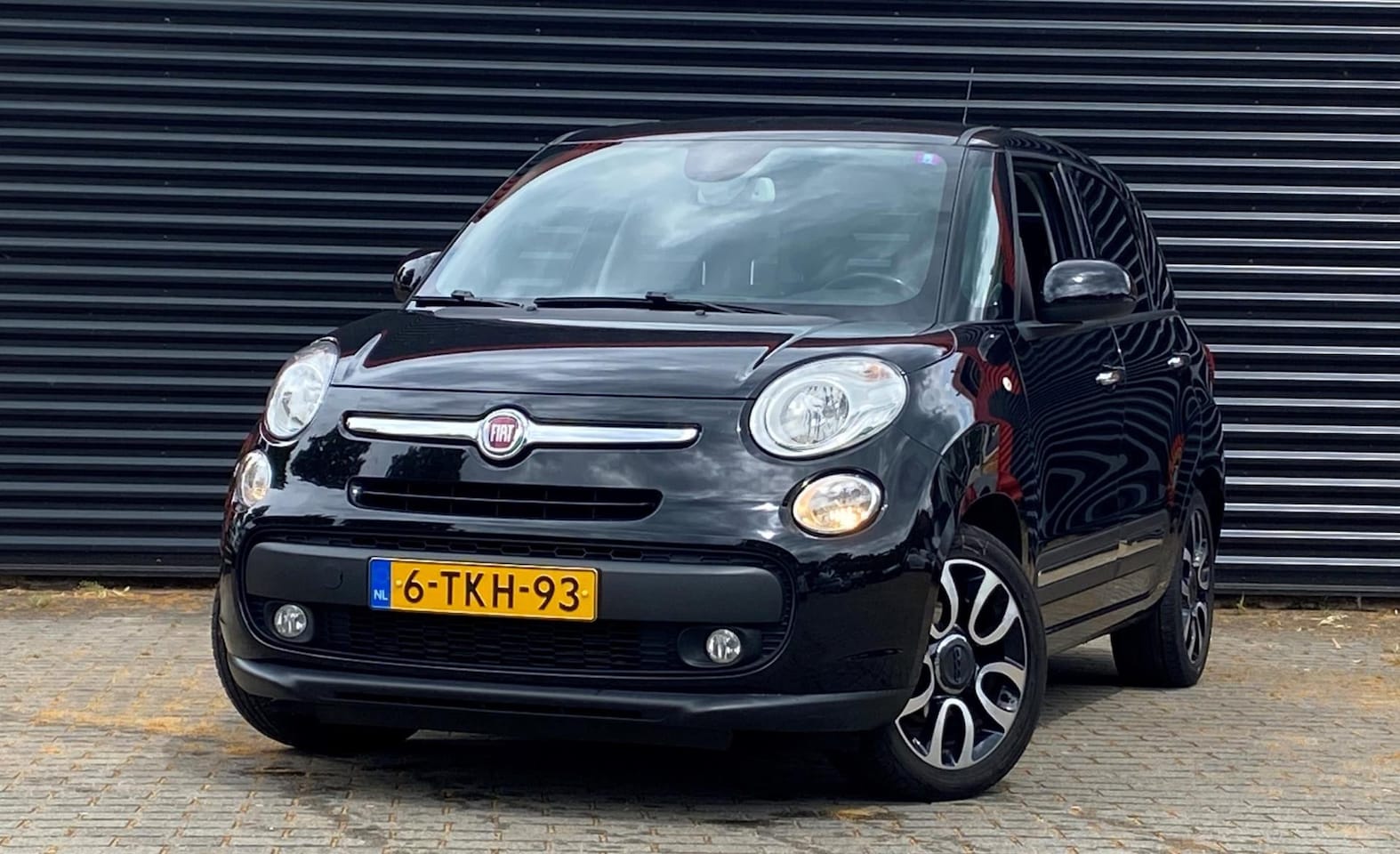 Fiat 500 L Living - 0.9 TwinAir Lounge 7 Persoons | Airconditioning | Trekhaak | 17'' Lichtmetalen velgen | Cr - AutoWereld.nl