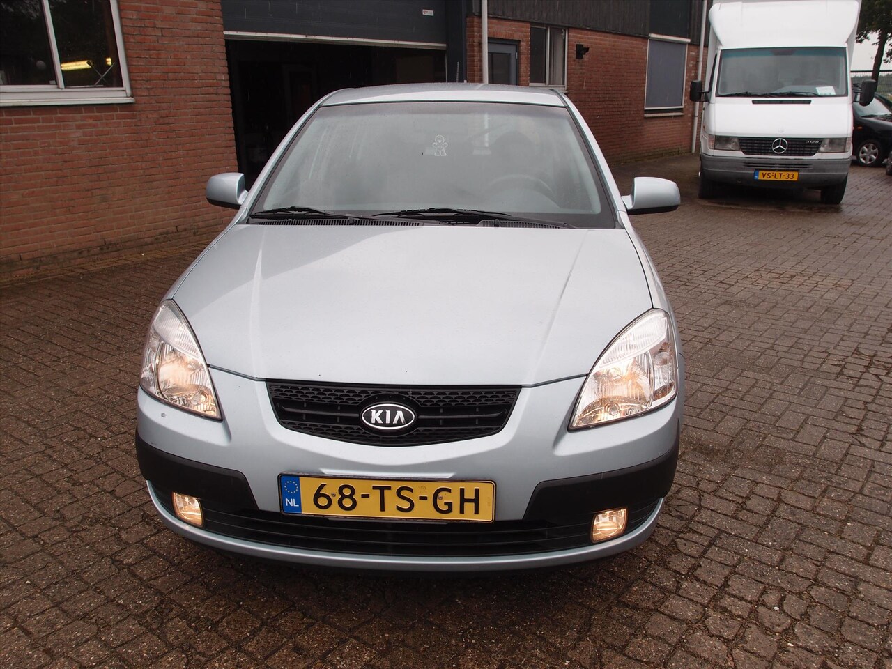 Kia Rio - 1.4i HB Festival Airco " Lees de bijlage " - AutoWereld.nl