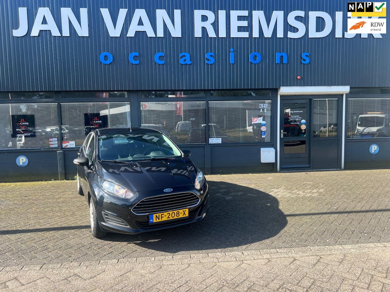 Ford Fiesta - 1.25 Titanium 12-2014 AIRCO ZWART 5 DEURS 4995 EU - AutoWereld.nl