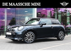 MINI Cooper S - Hatchback Automaat / JCW / Pakket XL / 18 inch JCW Lap Spoke 2-tone