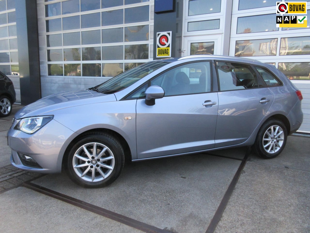 Seat Ibiza ST - 1.0 EcoTSI Style Connect / Navi / PDC - AutoWereld.nl