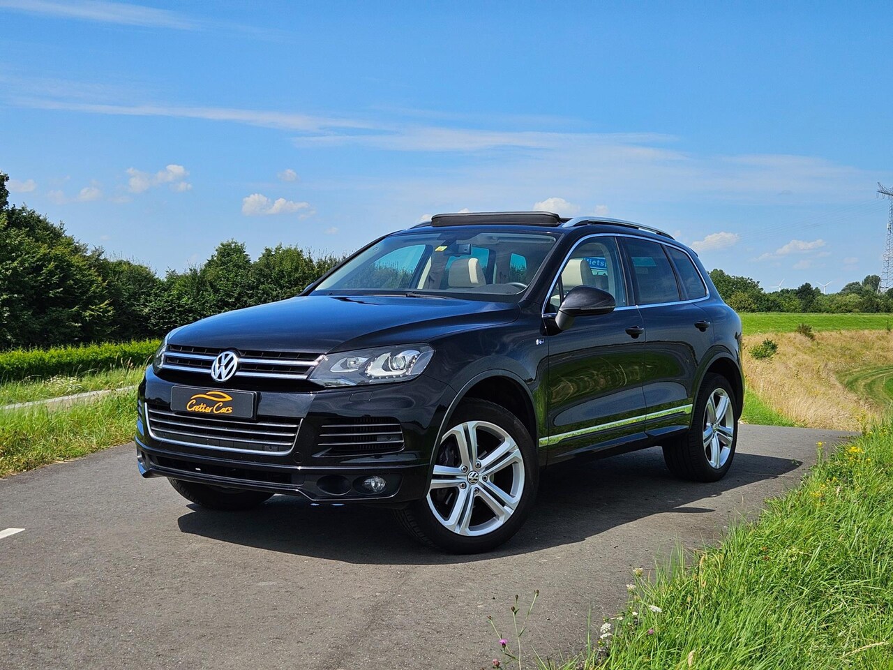 Volkswagen Touareg - 3.0 TDI R-line | Panorama | Luchtvering | Trekhaak | - AutoWereld.nl