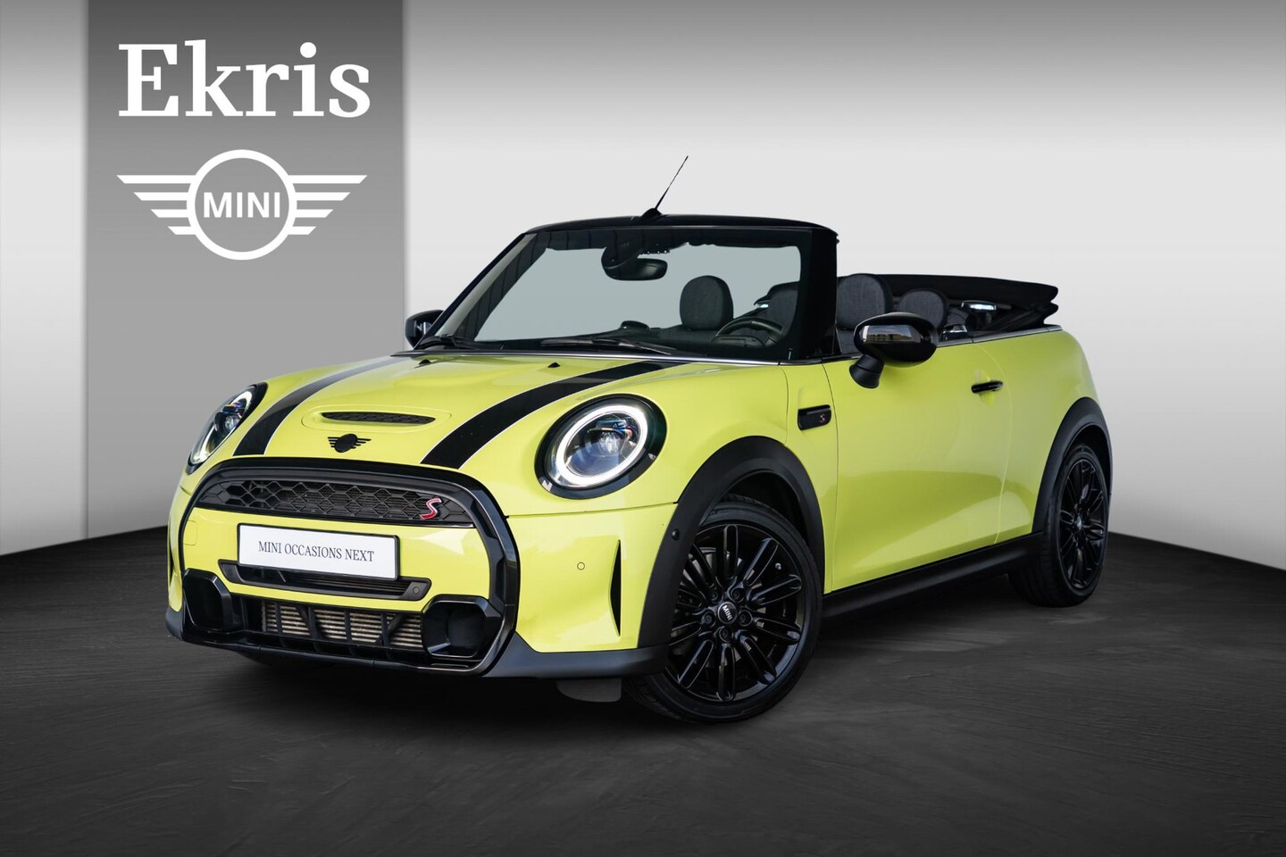 MINI Cabrio - Cooper S Aut. Classic + Comfort Plus + Stuurverwarming - AutoWereld.nl