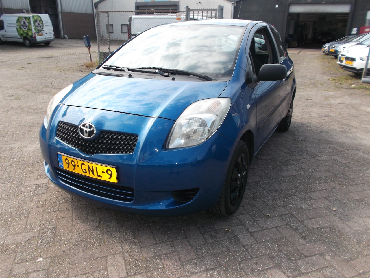 Toyota Yaris - 1.0 VVT-i 1.0 VVTi + - AutoWereld.nl