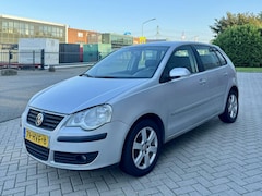 Volkswagen Polo - 1.6-16V - NEW APK - AIRCO -DEALERONDERHOUDEN