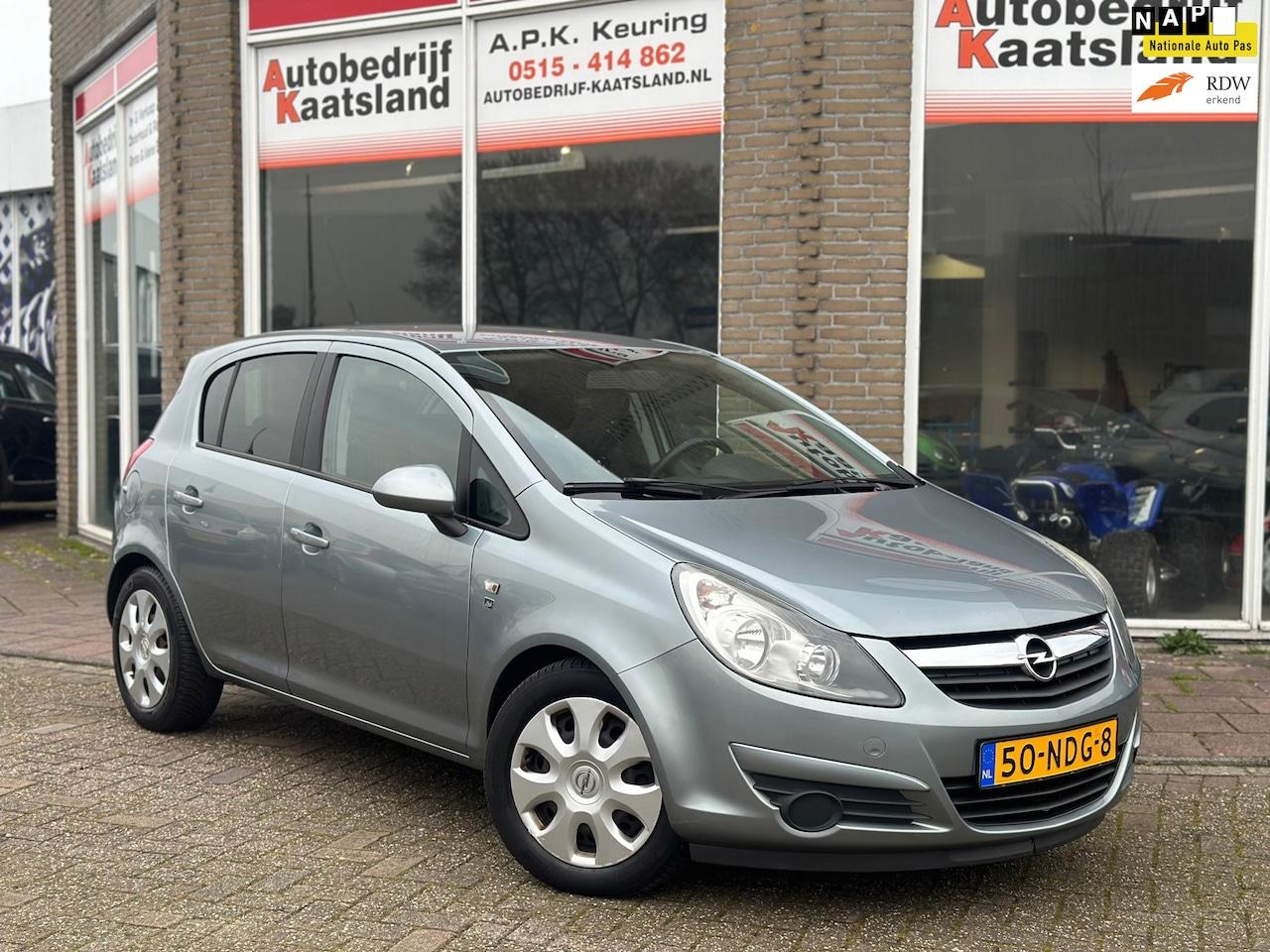 Opel Corsa - 1.2-16V '111' Edition - 5 Deurs - Airco - Cruise - 2010 - AutoWereld.nl