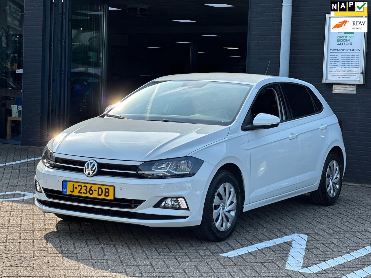 Volkswagen Polo - 1.0 TSI Comfortline/1STE EIG/NAVI/APP-CONNECT/AIRCO/NL-AUTO NAP!! - AutoWereld.nl